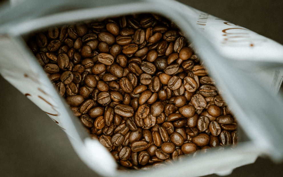 https://2181998.fs1.hubspotusercontent-na1.net/hubfs/2181998/fresh%20coffee%20beans%20for%20espresso.png