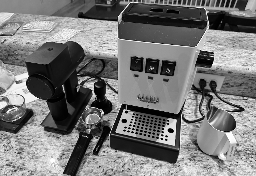 gaggia classic pro espresso machine